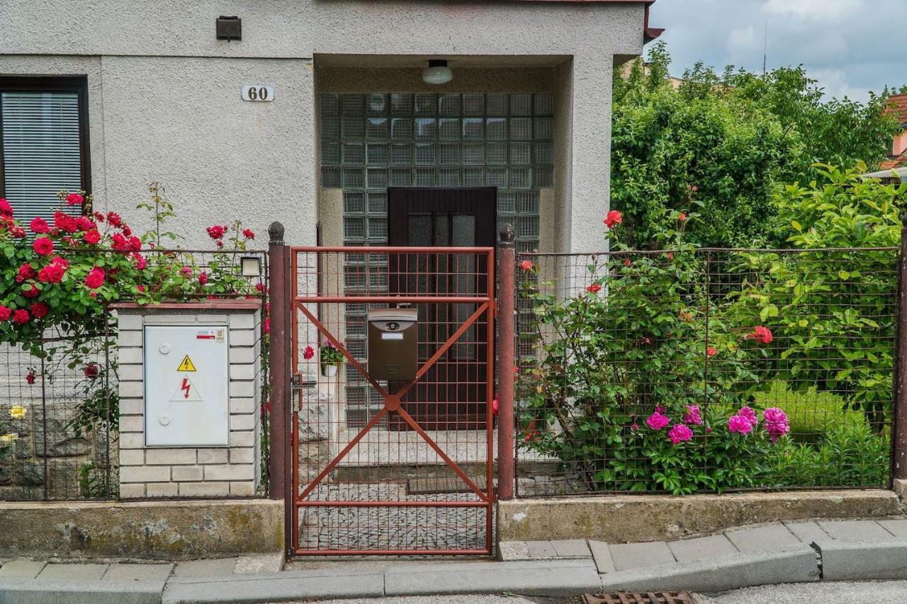 Český KrumlovZahradni公寓 外观 照片
